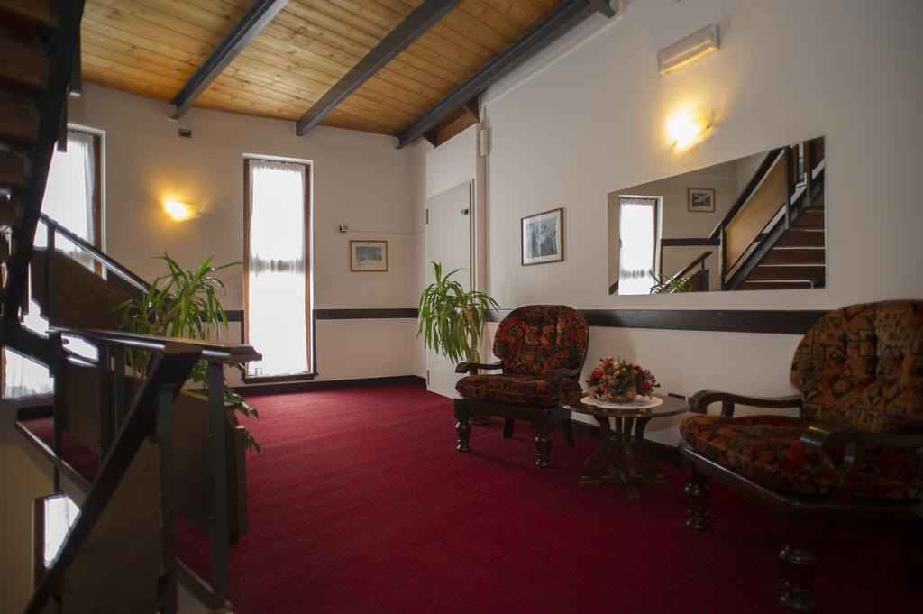 Hotel Villa Ines Borca di Cadore Exterior photo
