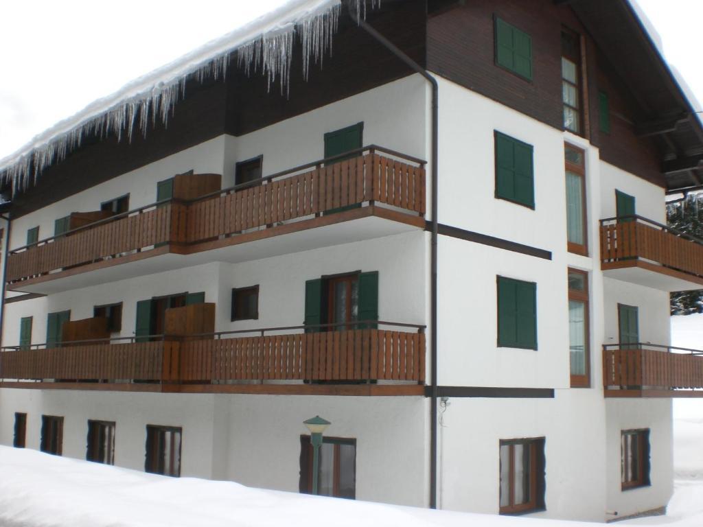Hotel Villa Ines Borca di Cadore Exterior photo